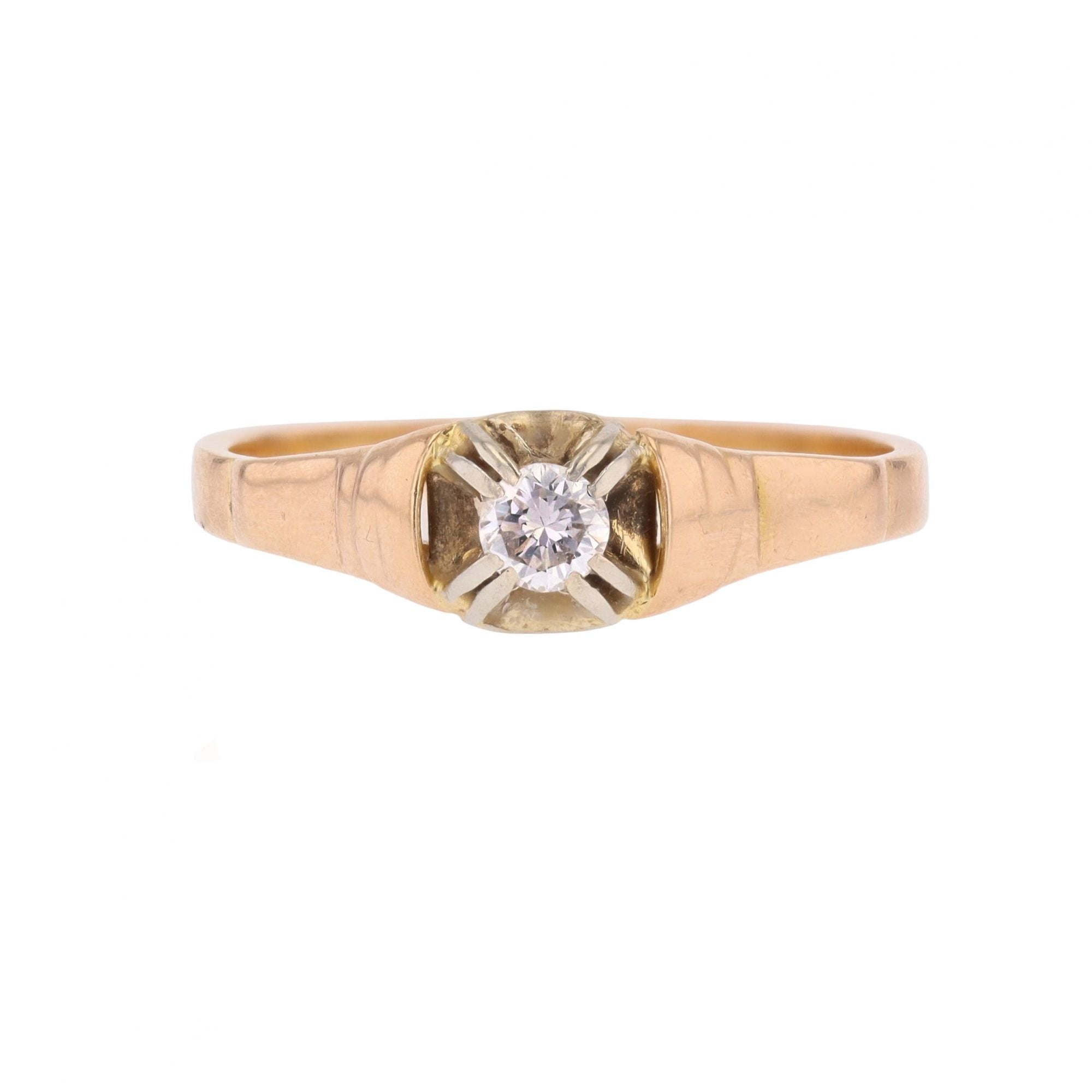 Rose Gold Solitaire Ring with Diamond
