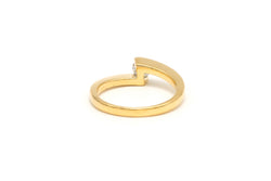 Yellow Gold Solitaire Ring with Diamond