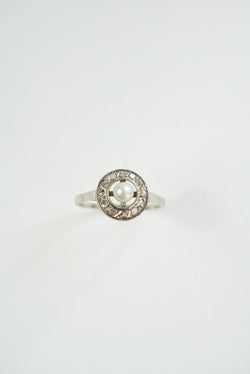 Gold Target Ring with Diamonds and a Pearl