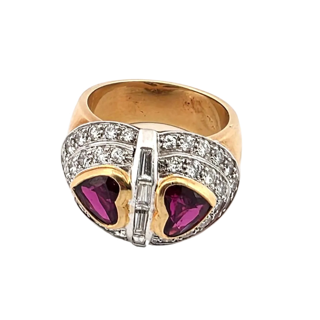 Ring Paved in yellow gold, ruby and diamonds