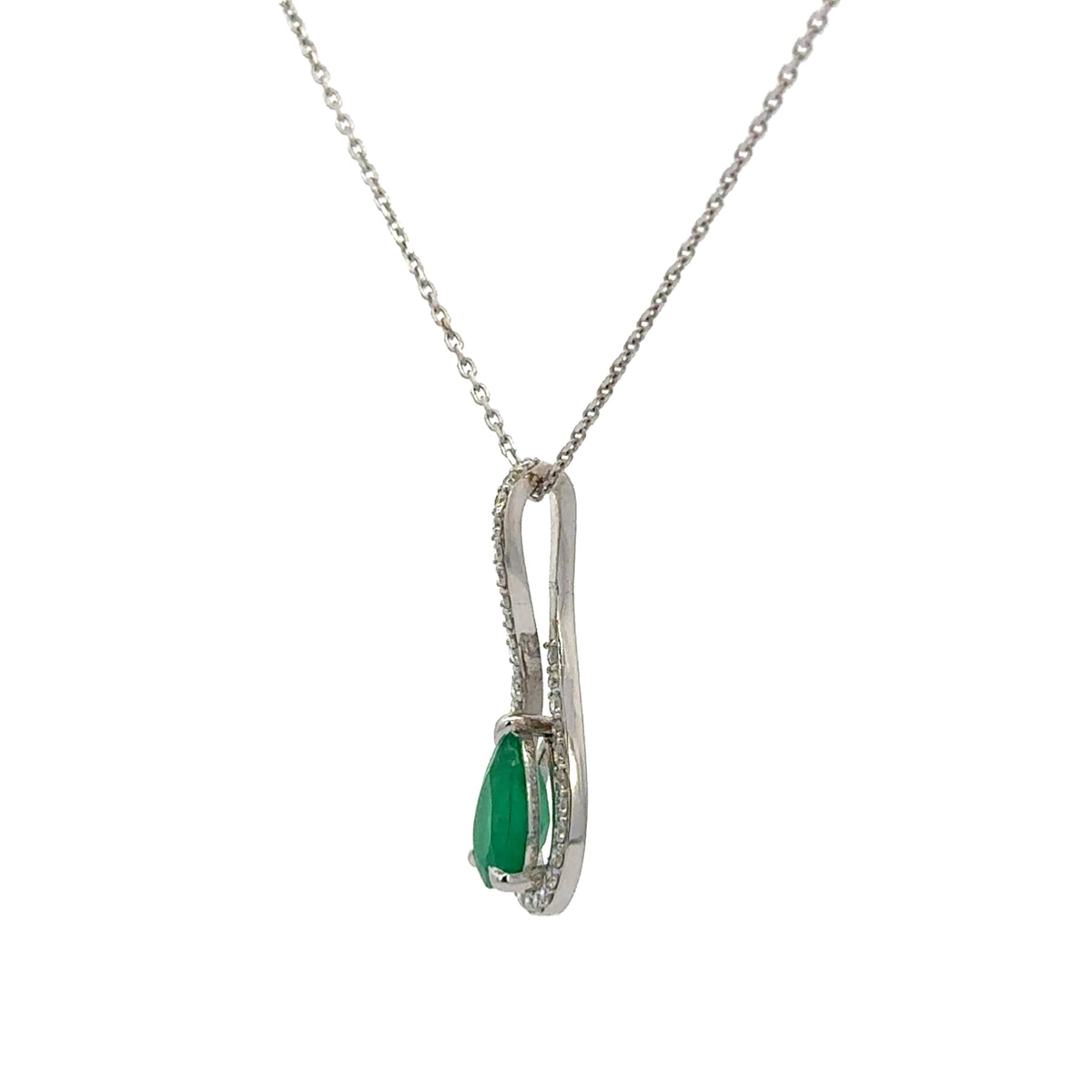 Pendentif en or blanc, émeraude et diamants