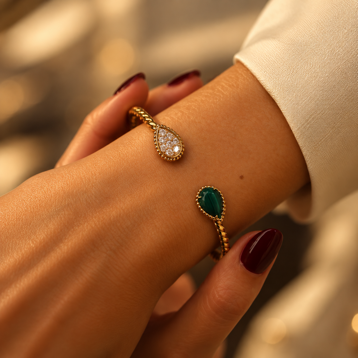 BOUCHERON "Serpent Bohème" bangle in yellow gold, Malachite, and Diamonds