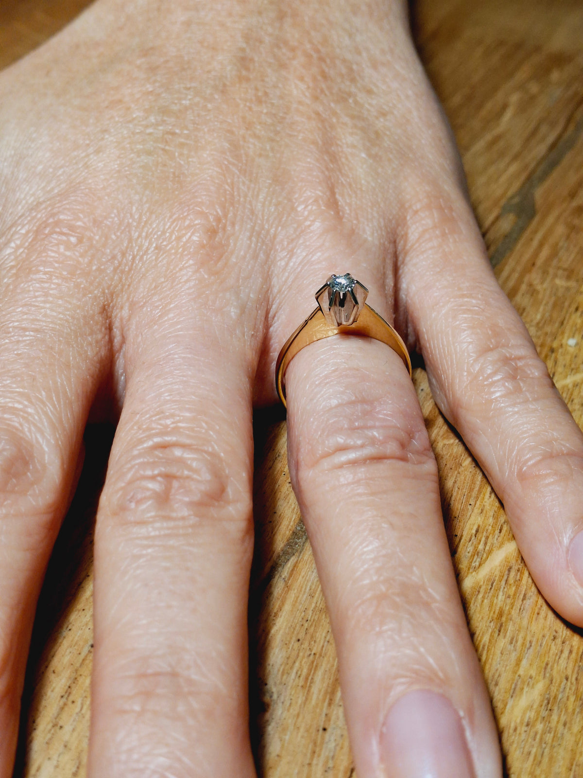 Yellow Gold Solitaire Ring with Diamonds