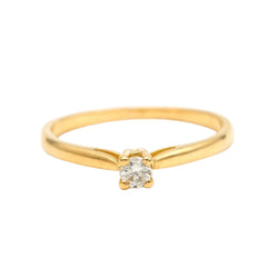 Yellow Gold Solitaire Ring with Diamond