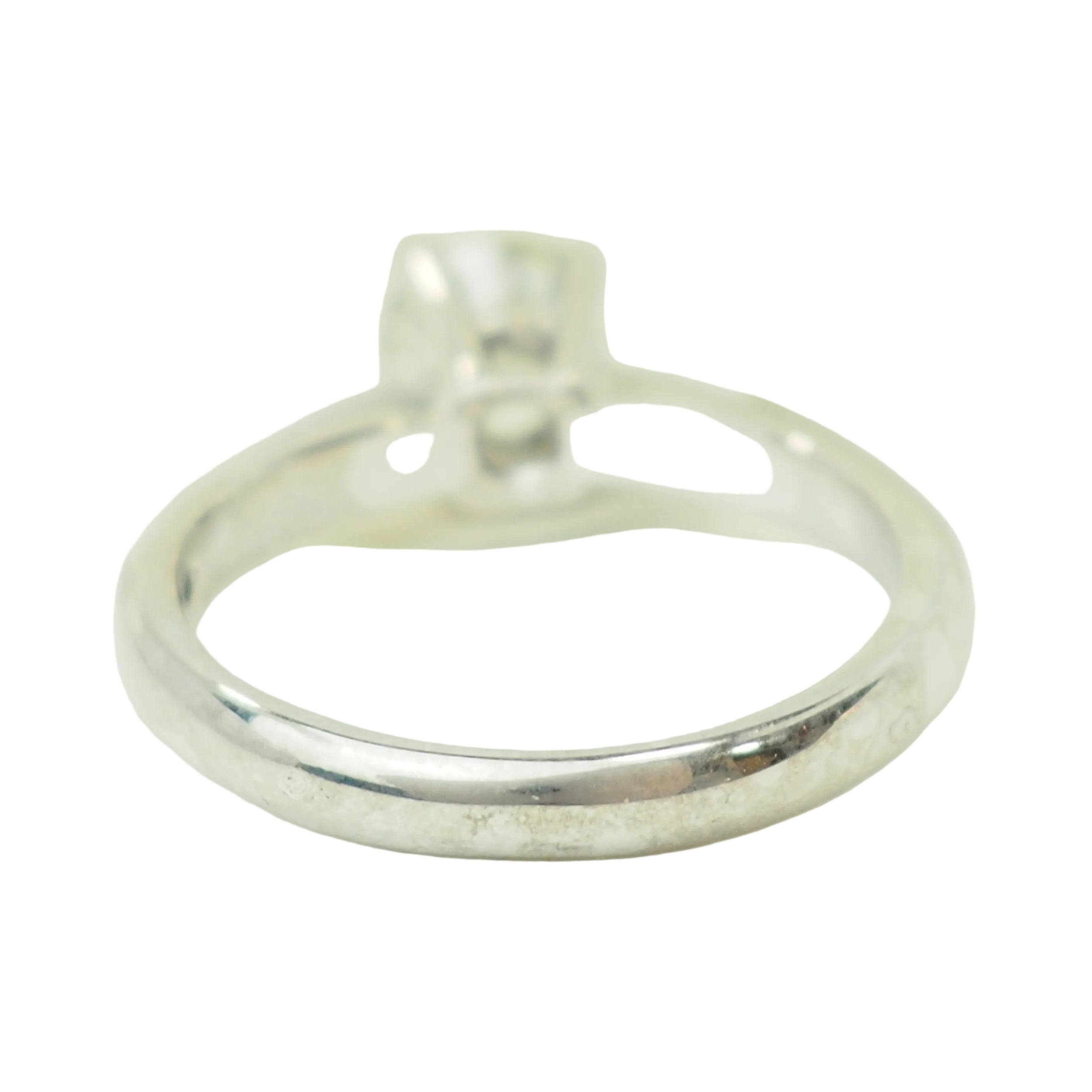 Bague Solitaire en or blanc et diamant