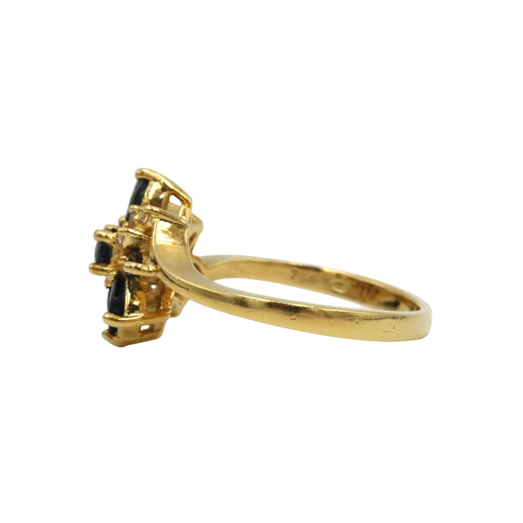 Marguerite Ring in Yellow Gold, Sapphires, and Diamonds