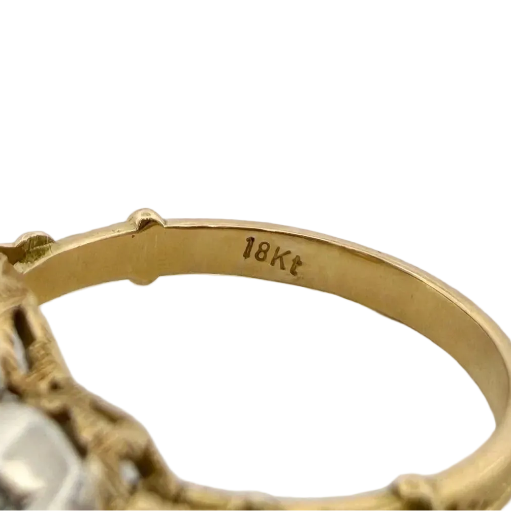 Trilogy Ring in Yellow Gold and Diamonds