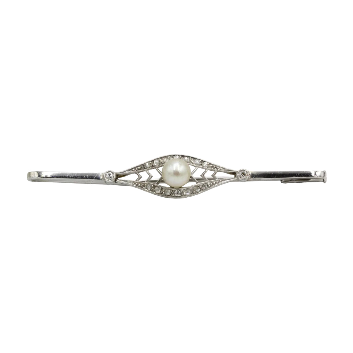 Brooch made of gold, platinum, pearls, and diamonds