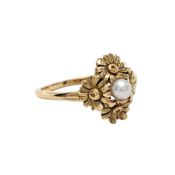 Yellow Gold and Pearl Ring