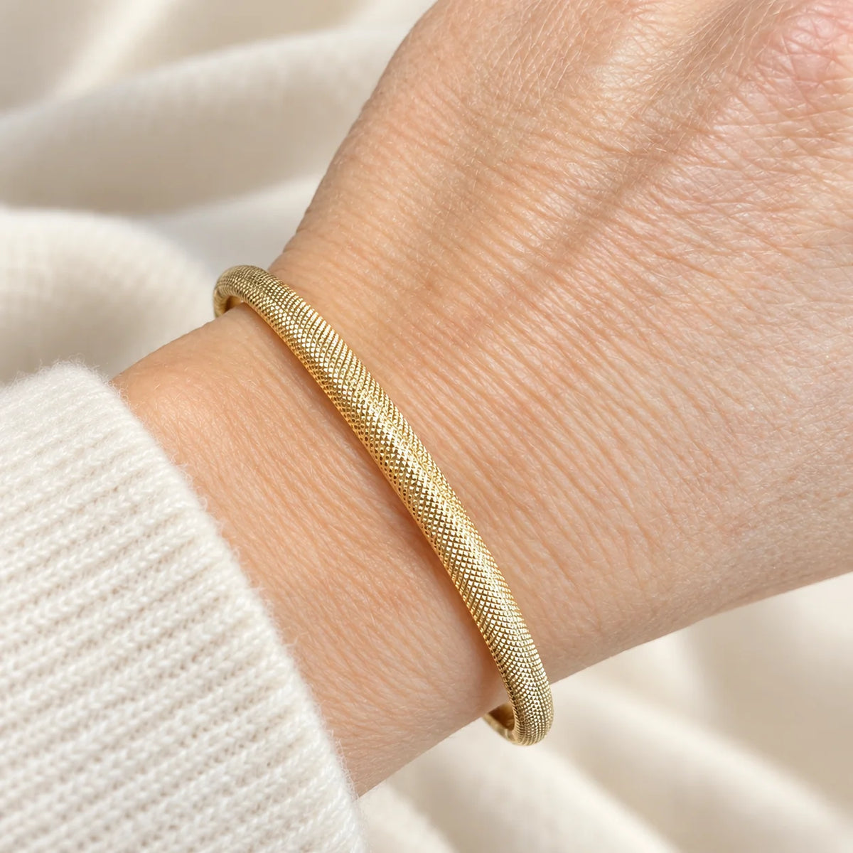 Yellow Gold Bangle Bracelet