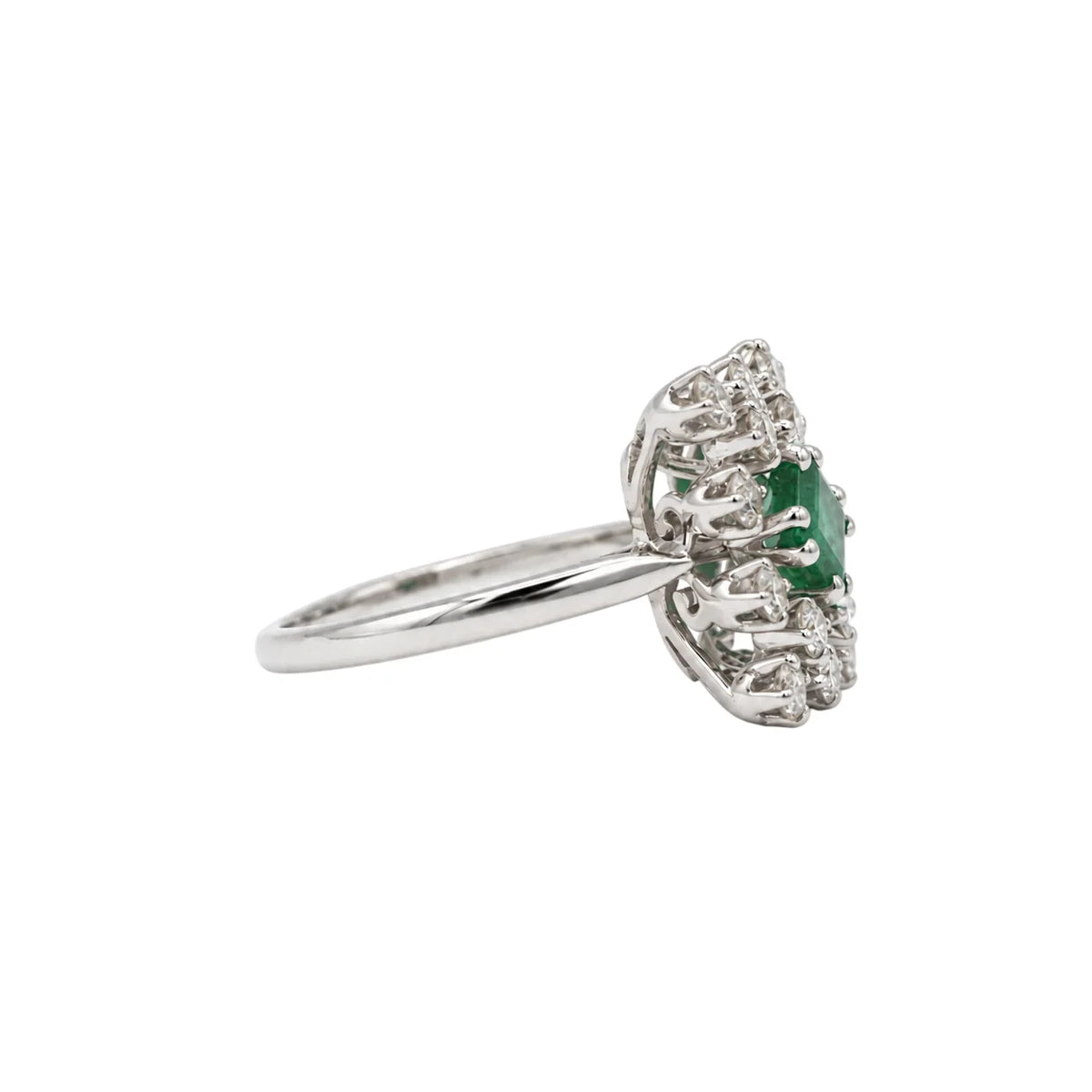 Marguerite Ring in White Gold, Emerald, and Diamonds
