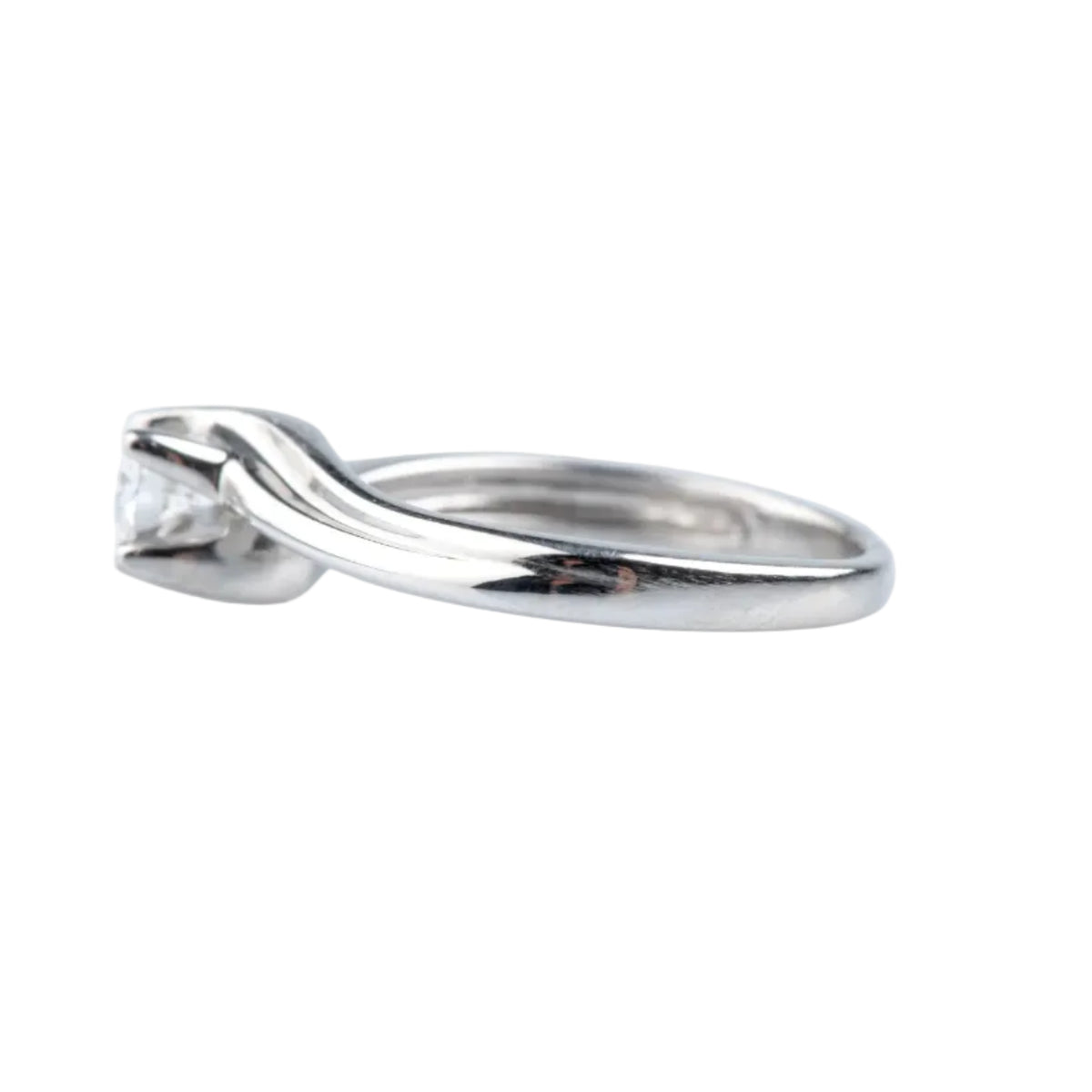 White Gold Solitaire Ring with Diamond