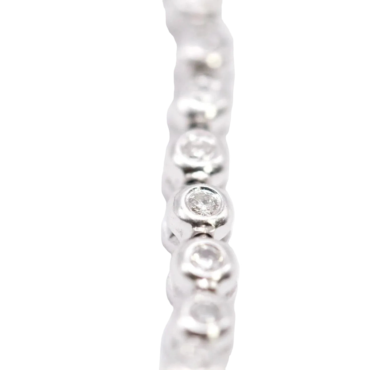 "Ligne" Bracelet in White Gold and Diamonds