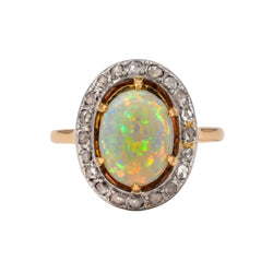 Bague Entourage en or jaune, platine, opale et diamants