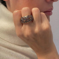 POMELLATO "Arabesque" Band Ring in rose gold and diamonds