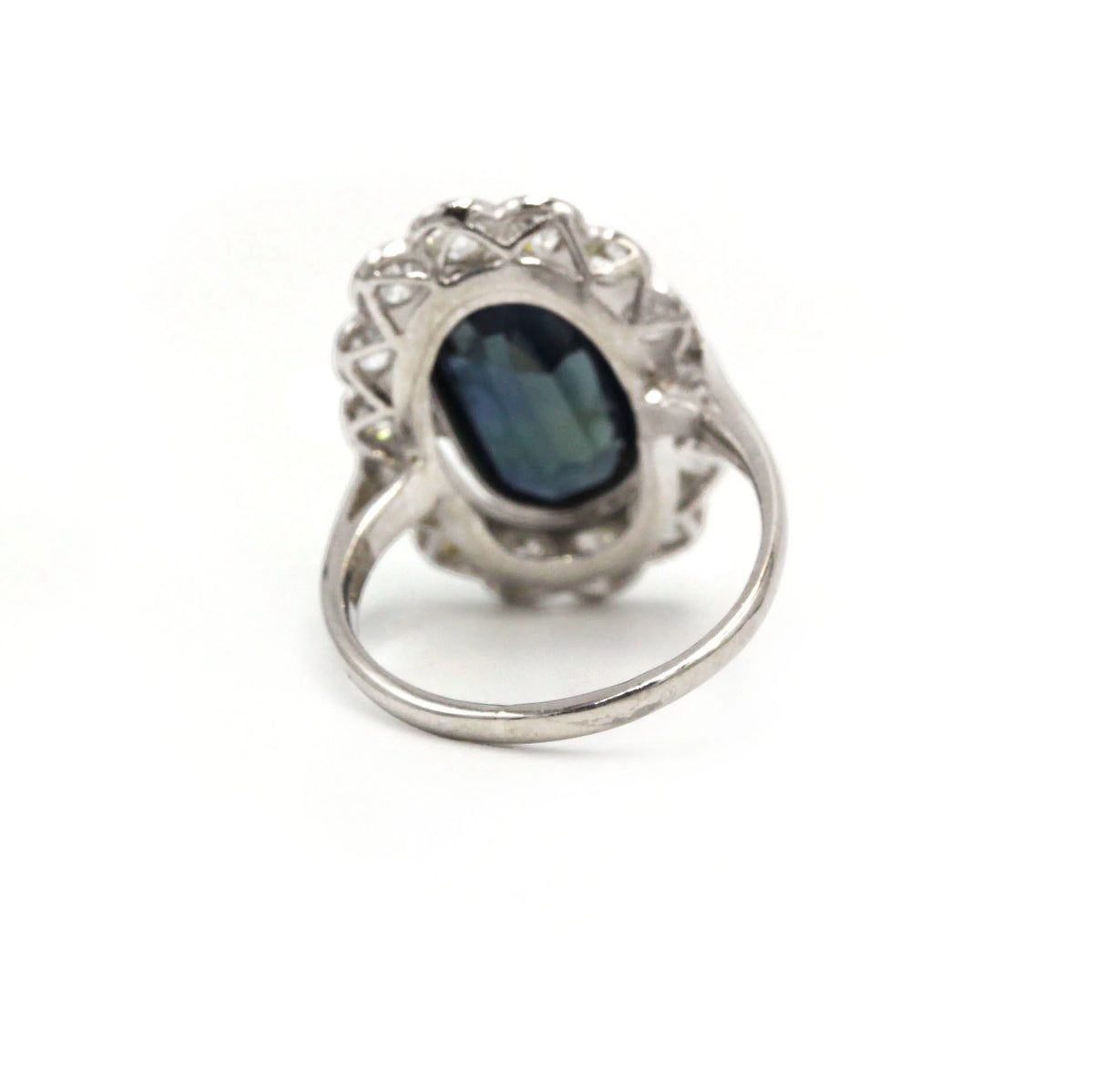 Pompadour Ring in Platinum, Sapphire, and Diamonds