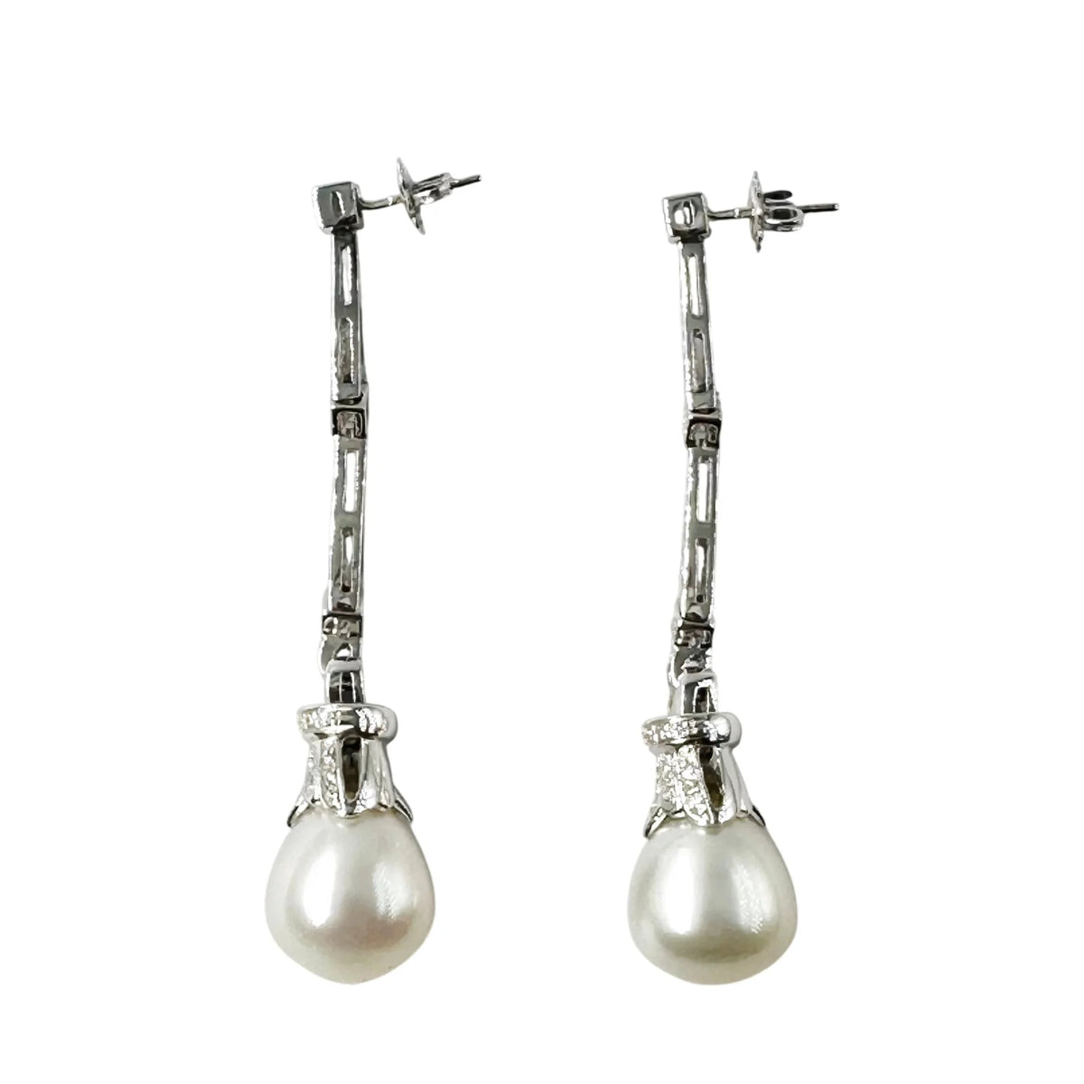 White Gold Drop Earrings with Pearls and Diamonds