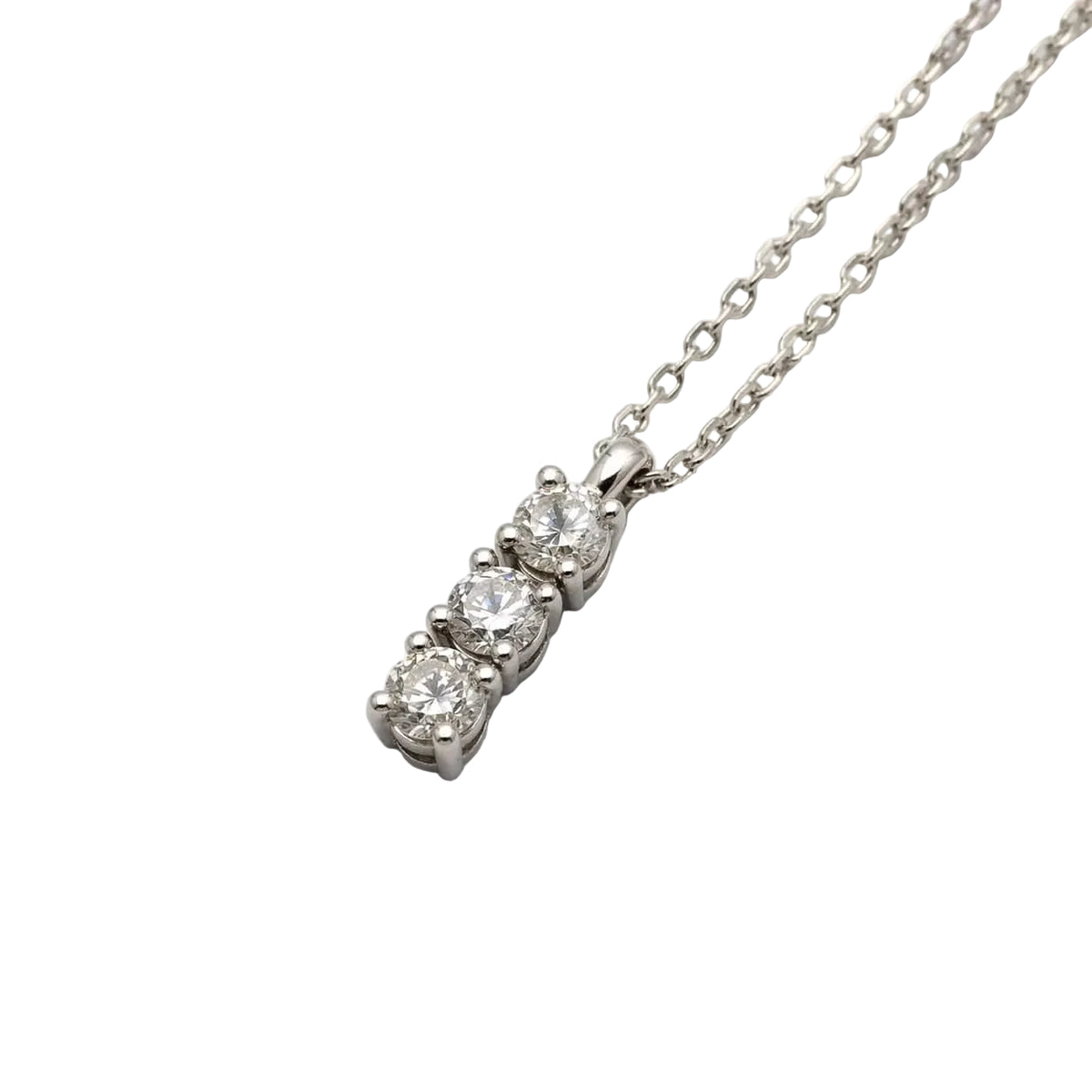 White Gold and Diamond Pendant Necklace