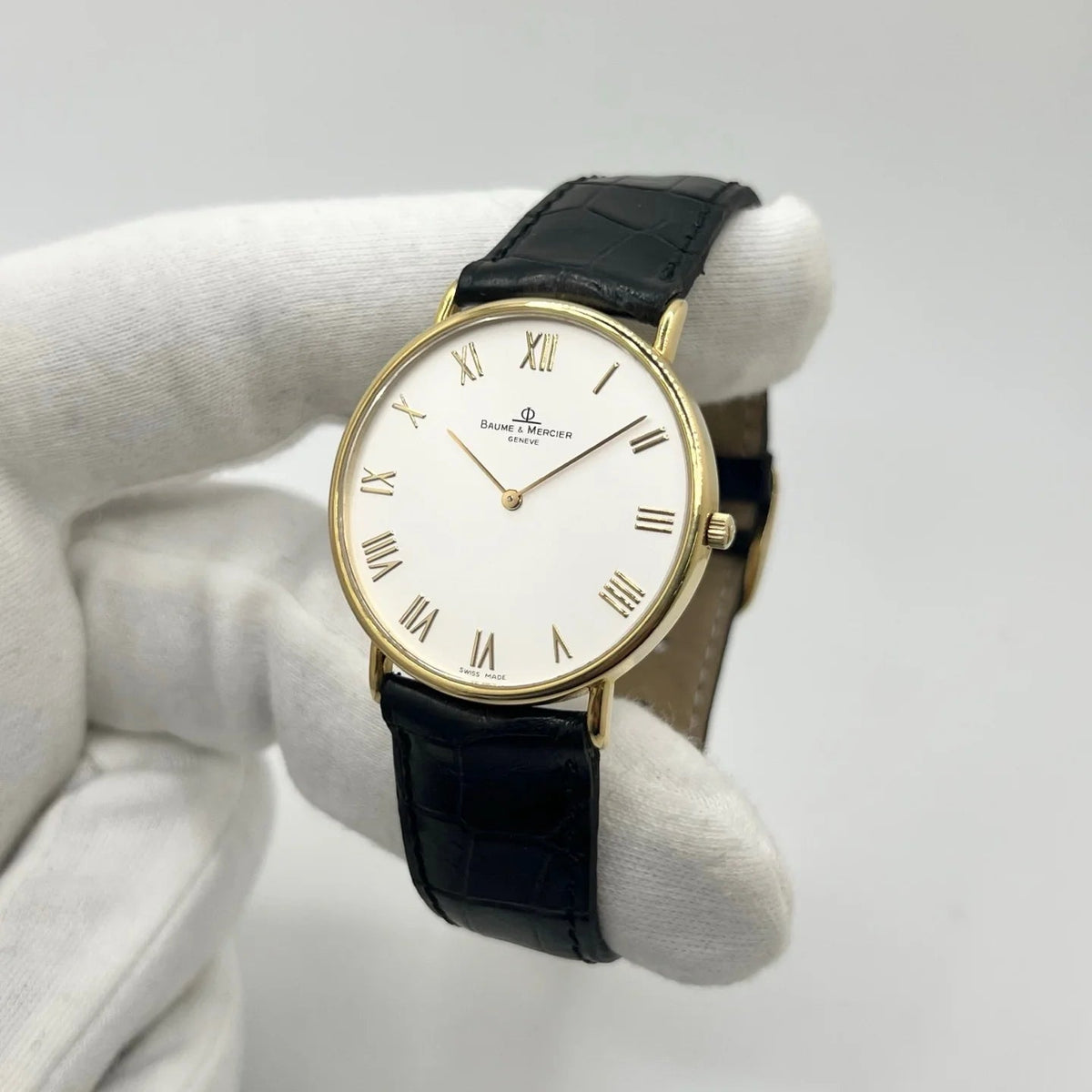 BAUME & MERCIER "Classima" Watch in Yellow gold, Stainless Steel, and Leather
