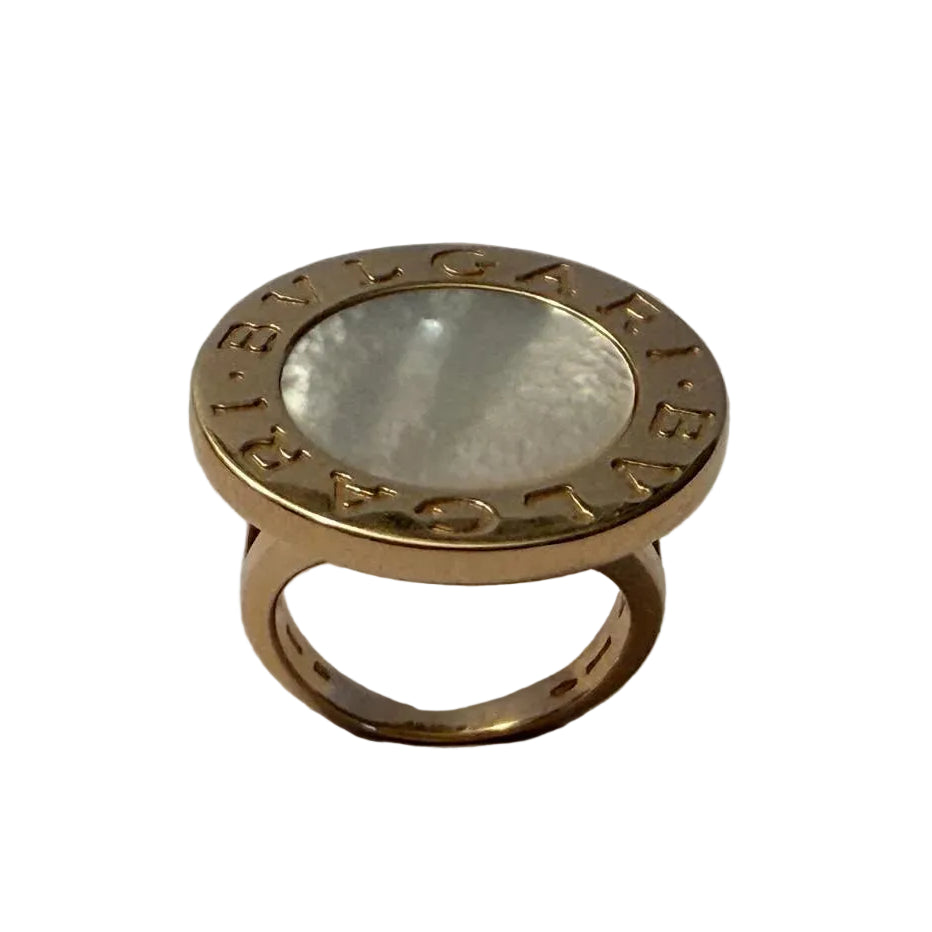 BULGARI ring in yellow gold and mother-of-pearl
