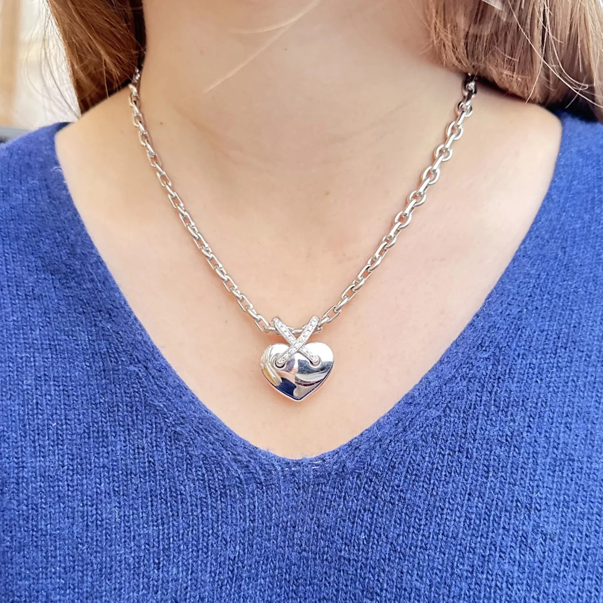CHAUMET "Coeur Liens" Pendant Necklace in white gold and diamonds