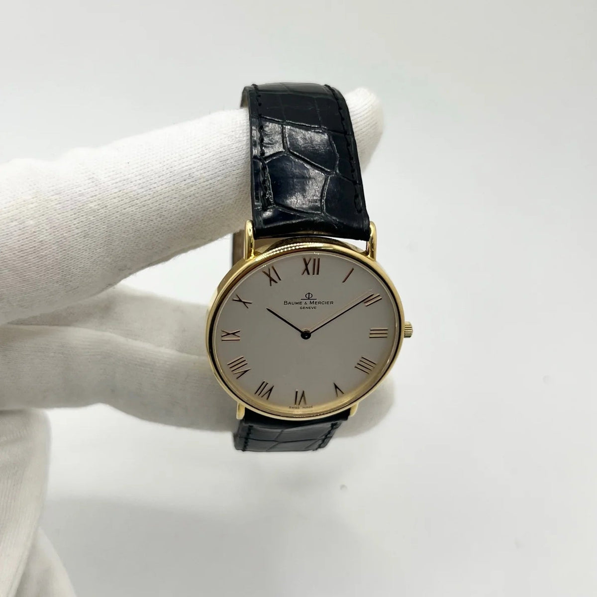 BAUME & MERCIER "Classima" Watch in Yellow gold, Stainless Steel, and Leather