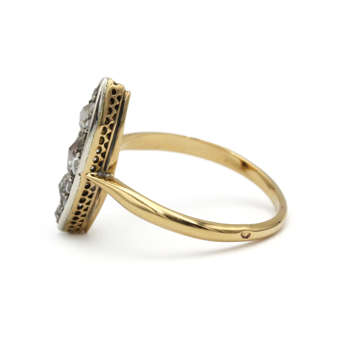 Marquise Ring in Yellow Gold and Diamonds