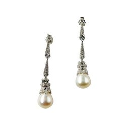White Gold Dangle Earrings with Pearls and Diamonds