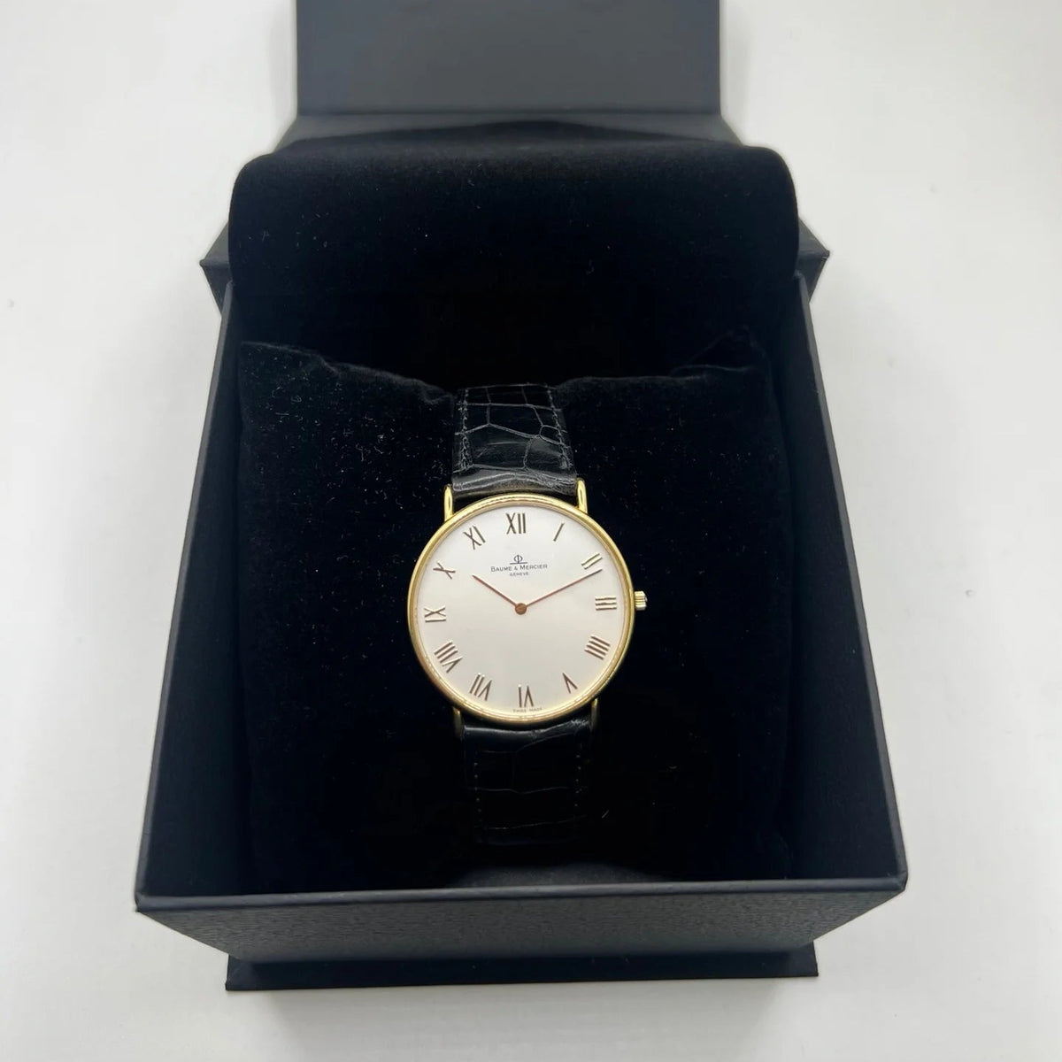 BAUME & MERCIER "Classima" Watch in Yellow gold, Stainless Steel, and Leather
