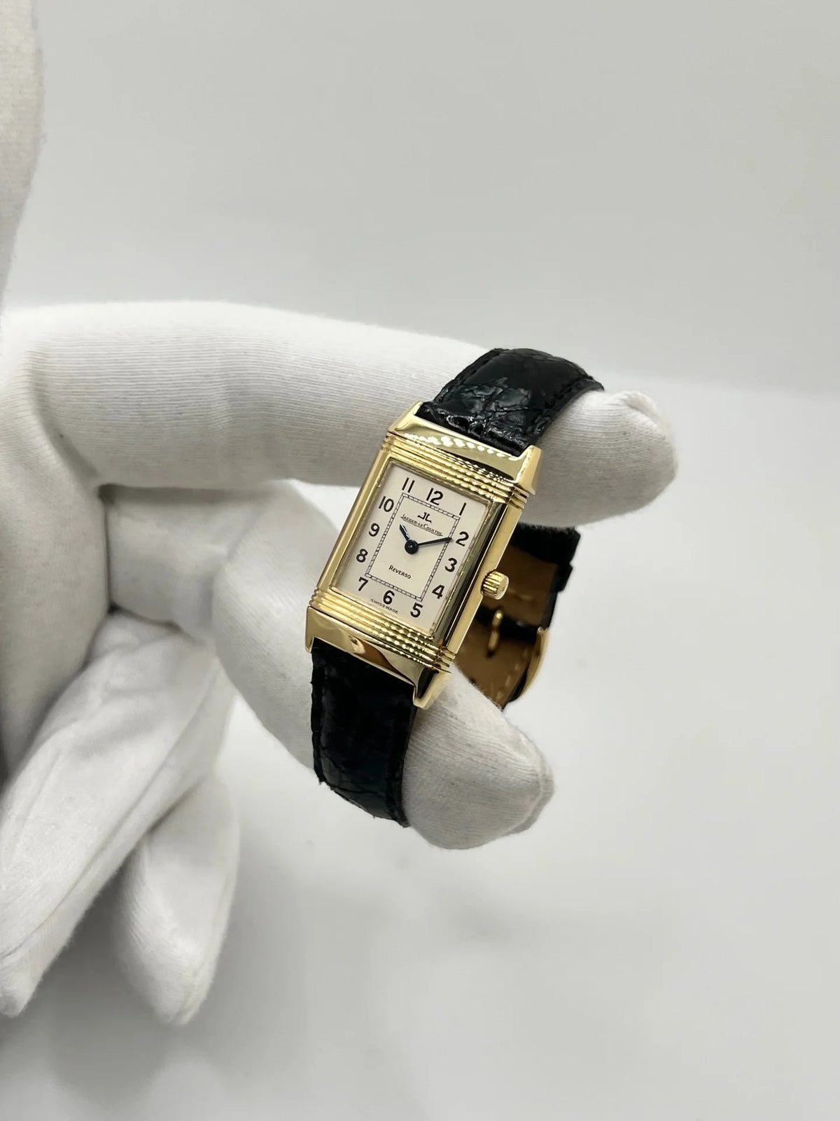 JAEGER-LECOULTRE "Reverso Lady" Watch in Yellow Gold and Leather