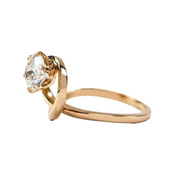 Yellow Gold Solitaire Ring with Diamond