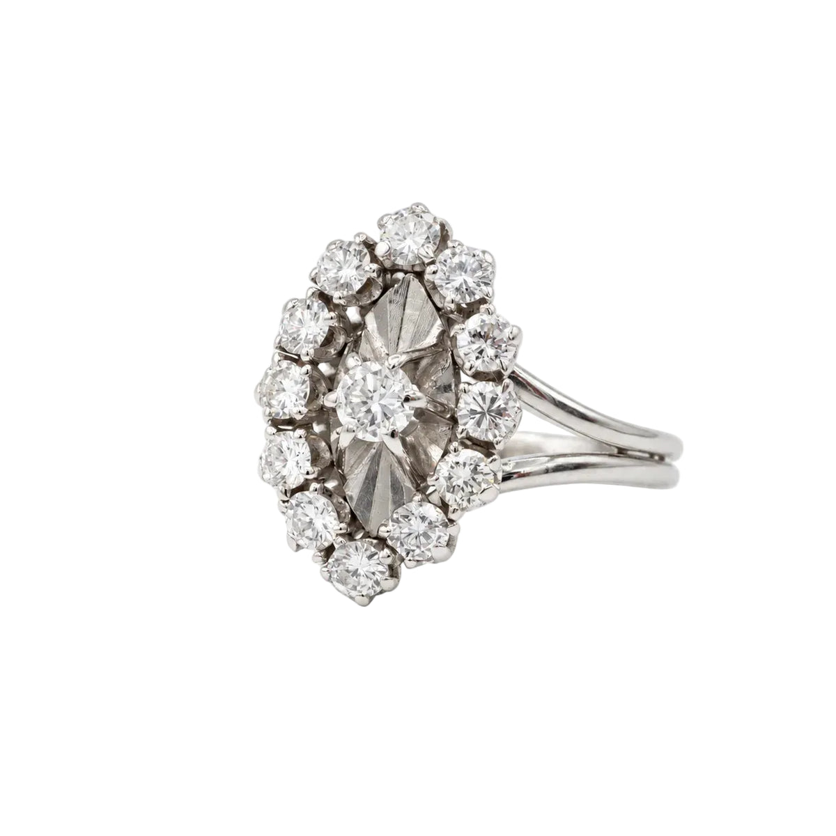 Marquise Ring in White Gold and Diamonds