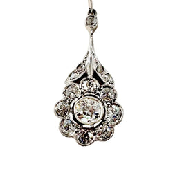 Belle Époque earrings in platinum, yellow gold, and diamonds