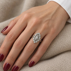 Marquise Ring in White Gold and Diamonds
