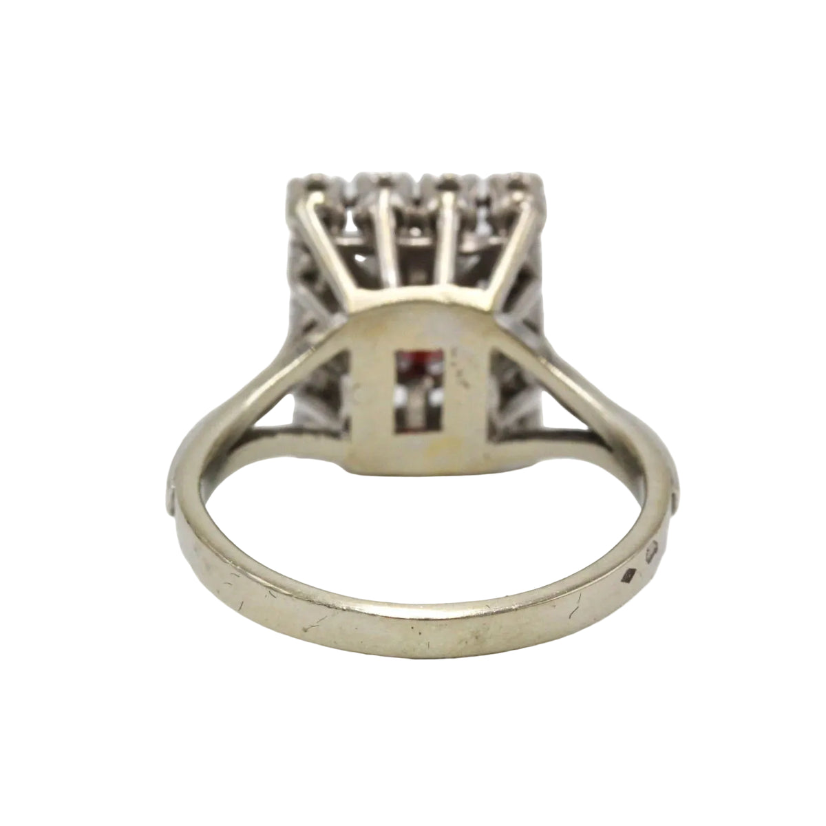"Entourage" Ring in White Gold, Garnet, and Diamonds