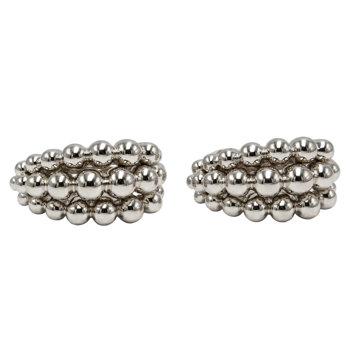 Boucles d'oreilles Clips BOUCHERON Grains de raisin en or blanc