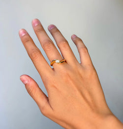 Yellow Gold Solitaire Ring with Diamond