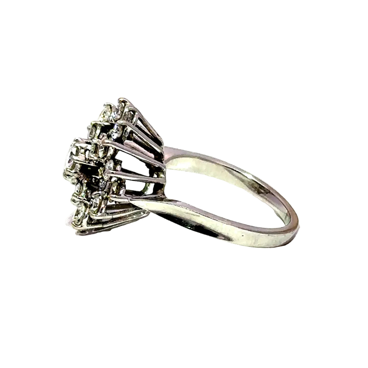 Marguerite Ring in White Gold and Diamonds
