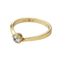 Yellow Gold Solitaire Ring with Diamond
