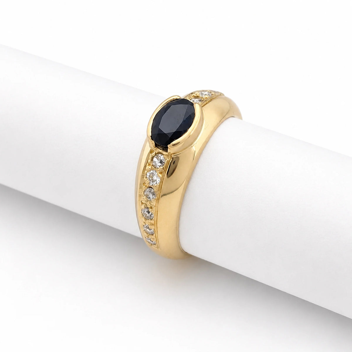 Yellow Gold Bangle Ring with Sapphire and Diamonds