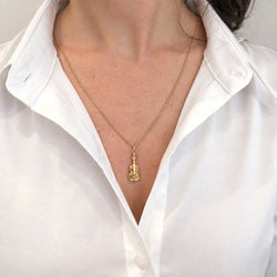 Yellow gold pendant