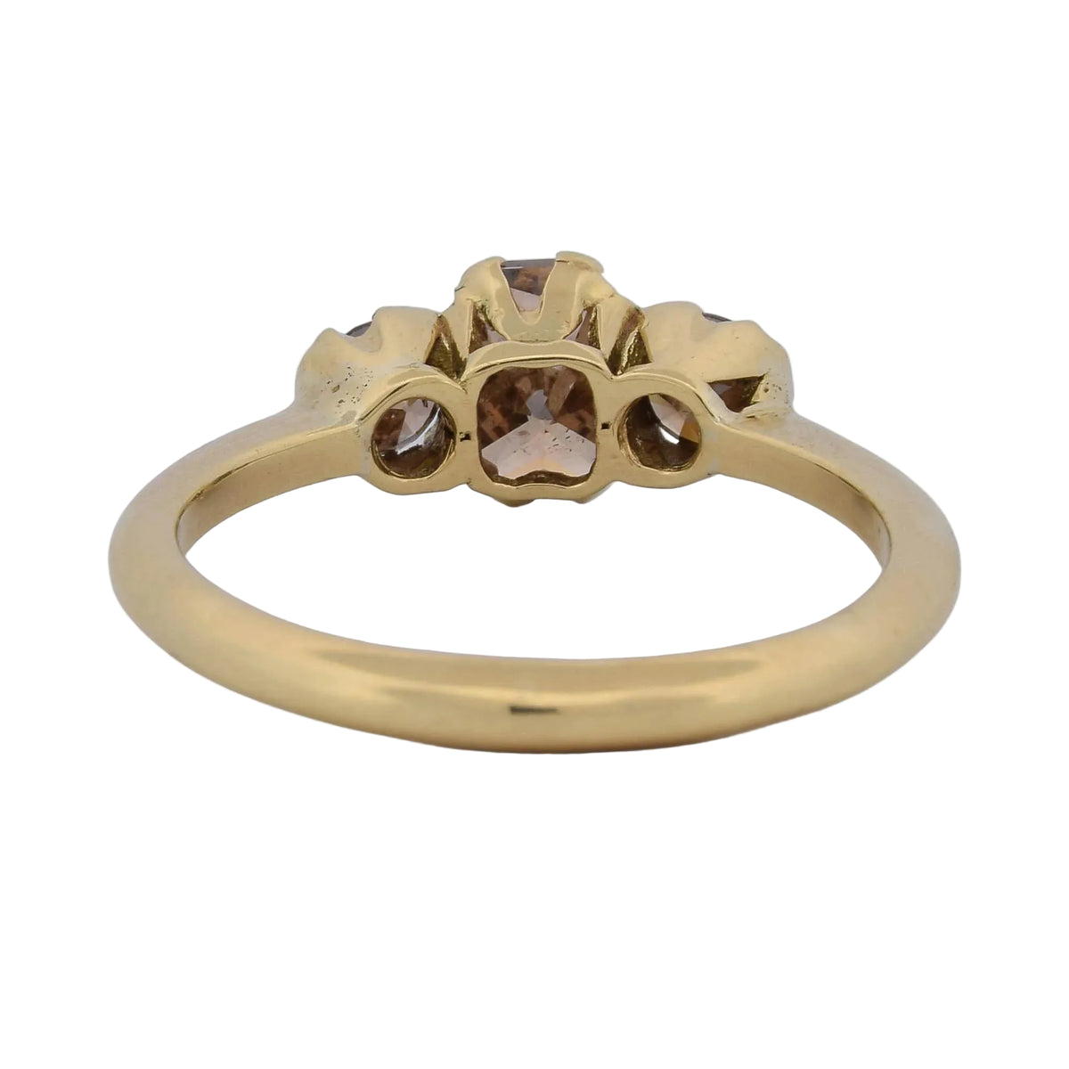 Trilogy Ring in Yellow Gold and Diamonds