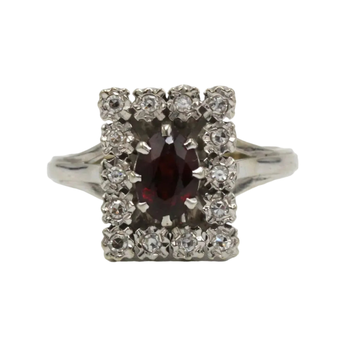 "Entourage" Ring in White Gold, Garnet, and Diamonds