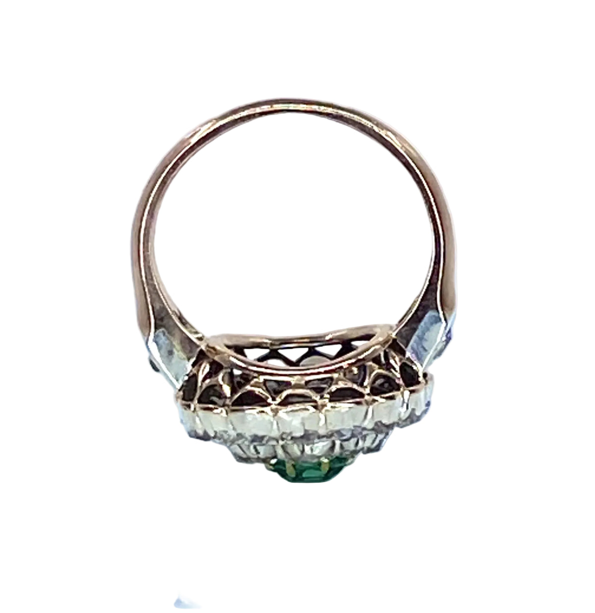 Marguerite Ring in white gold, yellow gold, emeralds, and diamonds