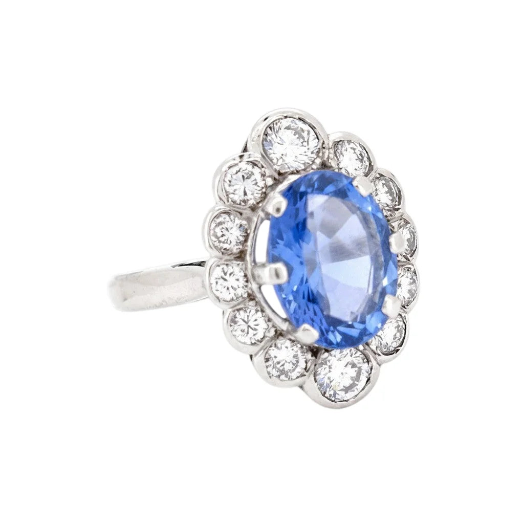 Pompadour Ring in white gold, sapphire, and diamonds