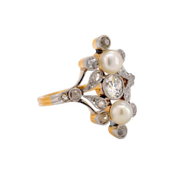 Yellow gold ring with pearls and diamonds