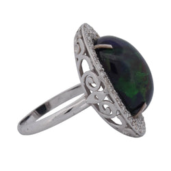Entourage Ring in white gold, Opal, and Diamonds