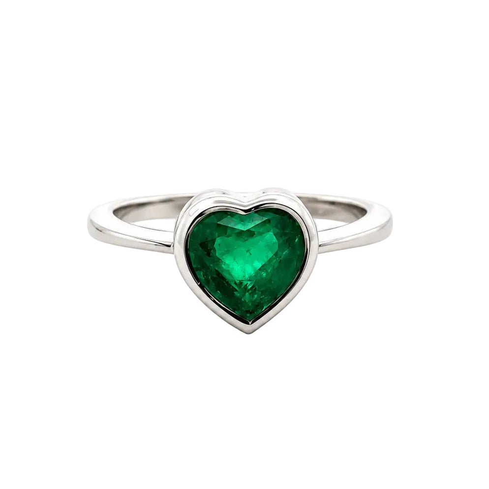 White Gold Solitaire Ring with an Emerald
