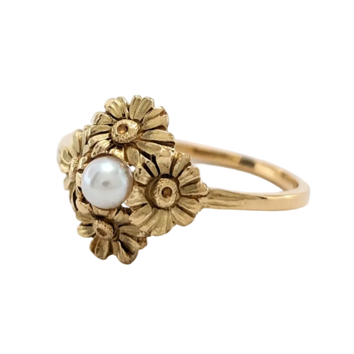 Yellow Gold and Pearl Ring