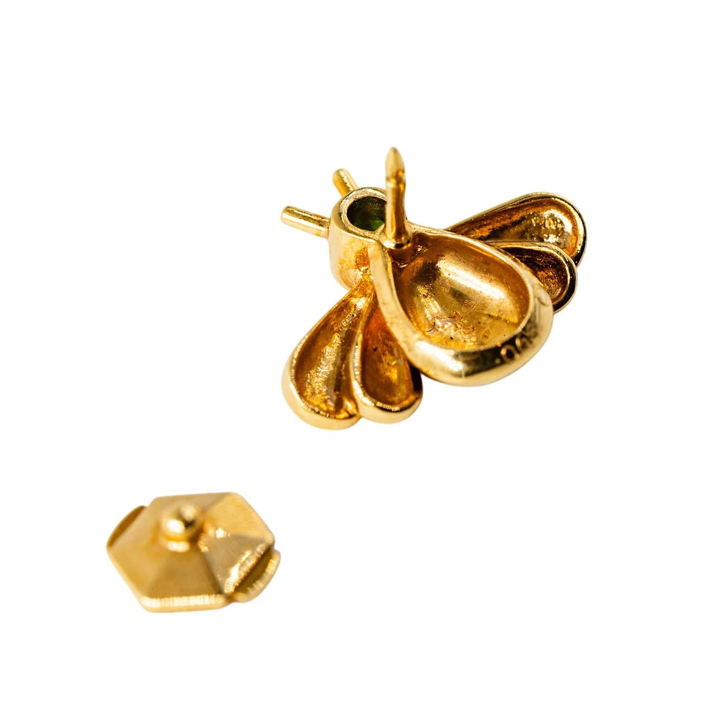 CARTIER "Bee" brooch in yellow gold, Enamel, and Emerald